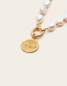 Whistle Pop: High Country Pearl Necklace - Gold