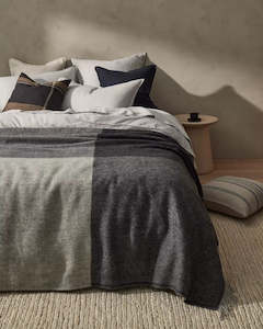 Weave: Riverton throw - Charcoal