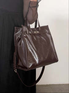 Minx: The Chalmers Tote - Cafe Crinkle