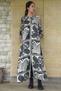 Curate: The Art Of Giving Dress - Black