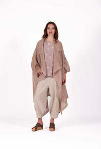 Deeanne Hobbs: Shacket - Atelier Grid
