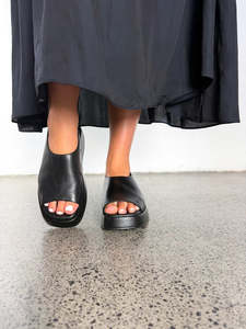 Minx: Zootie - Soft Black