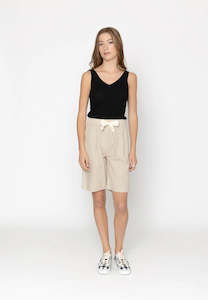 Two By Two: Ford Shorts - Linen - Oatmeal