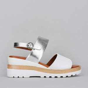 Swatch Tess: LE SANSA TESS WHITE SILVER