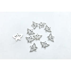 Discontinued: Z8. Silver Butterfly Charm - 10 pcs
