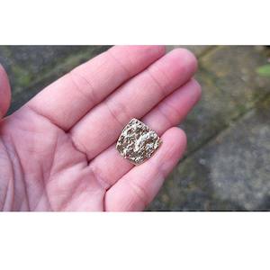 Earring Basics: Hammered Brass Organic Trapezoid Connector Charm - KC Gold & Silver - 10pcs