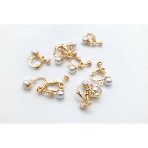Earring Basics: Clip on Pearl Stud- 10pc KC Gold & Silver