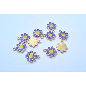 Charms: Purple Flower Charm  - KC Gold base - 10pcs