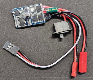 ESC: 30A Brushed ESC with Forward/Reverse