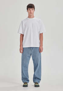 RELAXED JEAN, MID BLUE RINSE