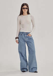 VOLUME JEAN, MID BLUE RINSE