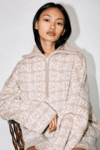 Aw25 Chroma: Chapman Monogram 1/4 Zip - Warm Sand/Cream