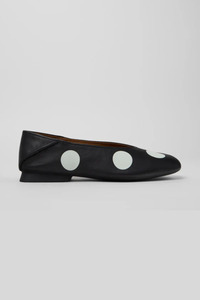 New Arrivals: Twins - Black and White