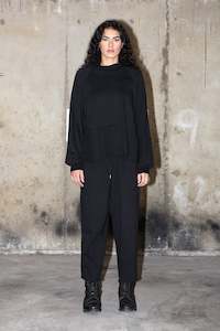 Coscapsulecollection: Trace Trackies | Black