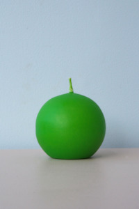 Homewares: Small Ball Candle | Lime