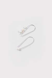 Revenge Hooks | White