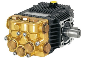 Annovi Reverberi XT8.15N water blaster pump 1450 rpm 150 bar (2200 psi) 8 lpm