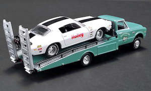 Acme Exclusive 64: ACME GL51247 Holley Speed Shop 1967 Chevy Ramp Truck & 1971 Camaro Z/28