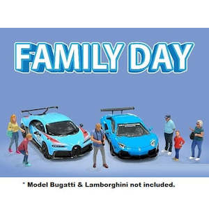 American Diorama 2410 Family Day