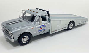 Acme 1 18th Scale: ACME 1801722 1967 Chevrolet C-30 Ramp Truck - Yenko Super Cars