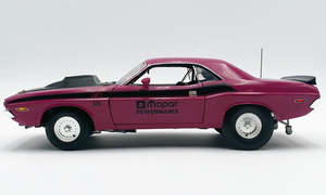Acme 1 18th Scale: ACME 1806029 1970 Dodge Challenger T/A Pro Stock