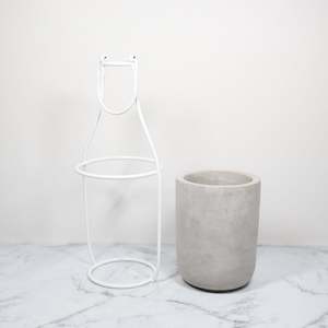 TRADEME: JASON | Concrete Hanging Plant Pot *Great for Succulents and Cuttings
