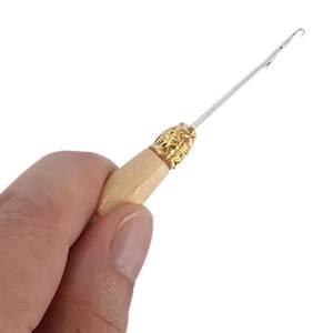 Needle Threader