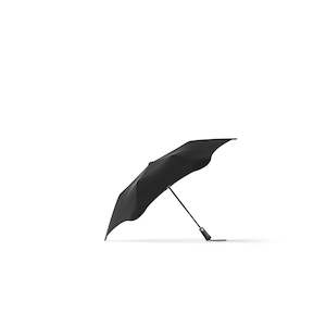 Umbrellas: Blunt / Metro Umbrella / Black