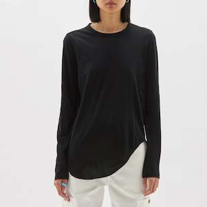 Bassike / Regular Scoop Hem Longsleeve T-Shirt / Black