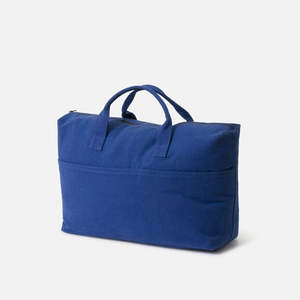 Marlo Contrast Overnight Bag / Aegean + Rye