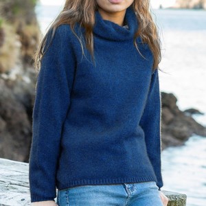 Products: Possum Merino Women's Moss Stitch Cowl
