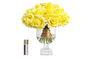 Luxury Limited Edition Gift Box: Cote Noire Versailles French Rose Bouquet - Yellow with Gold Badge - VRB08