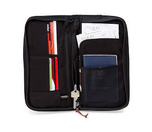 Outdoor: The Oilskin Traveller Pouch