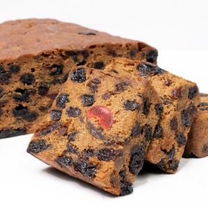 Products: Uniced Dark Fruit Cake 800g - Coupland's Bakeries