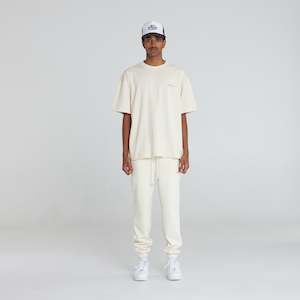 Box Fit: MEN’S OVERSIZED BOX FIT T-SHIRT