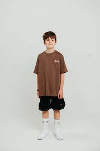 CRATE KIDS  SCRIPTED BOX FIT T-SHIRT