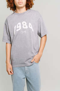 CRATE 1984 VARSITY BOX FIT T-SHIRT