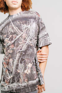 CRATE TREE CAMO SCRIPTED BOX FIT T-SHIRT