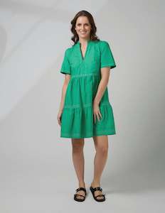 Clothing: Willa Dress Emerald