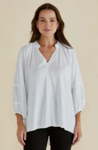 Betty Basics: BETTY BASICS GRAZIA BLOUSE - WHITE - BB8434-WHI