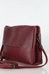 Minx: MINX SIMPLY SWIFT CROSSBODY - BORDO