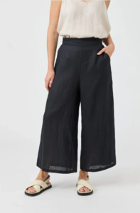Eb Ive: EB & IVE STUDIO CROP PANT - EBONY - 2494912
