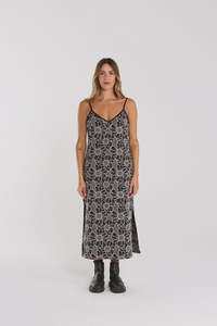 THING THING SLINK DRESS - BLACK DAISY