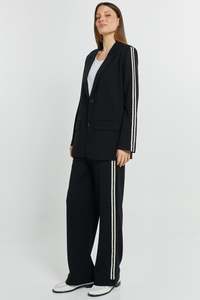 Betty Basics: BETTY BASICS BIEN TRIM JOGGER - BLACK TRIM