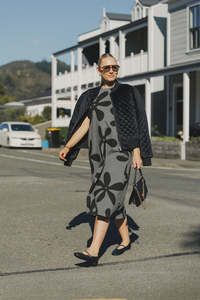 HOME-LEE IVY MIDI DRESS - GRAPHITE DAISIES