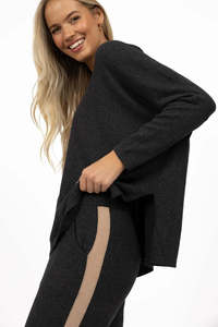 HUMIDITY LIFESTYLE GRANDE SWEATER - CHARCOAL