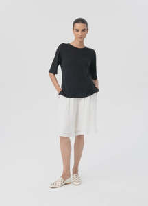 Two By Two: TWO BY TWO LINEN TEE - BLACK