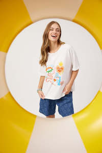 Haven: HAVEN MYKONOS GRAPHIC T-SHIRT - WHITE AMOR