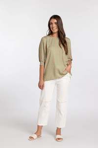 MI MOSO FINLEY TOP - GREEN & PINK PRINT