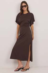 RE:UNION LABEL - PULSE DETAIL DRESS - CHOCOLATE